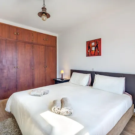 Algarsun - Idealy Situated With Modern Comfort * 알부페이라