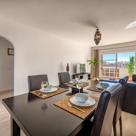 Apartamento Algarsun - Idealy Situated With Modern Comfort