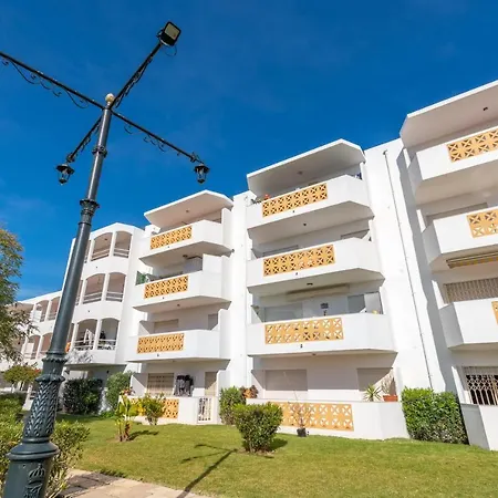 Algarsun - Idealy Situated With Modern Comfort Appartement