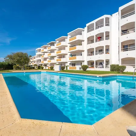 Algarsun - Idealy Situated With Modern Comfort Appartement Albufeira