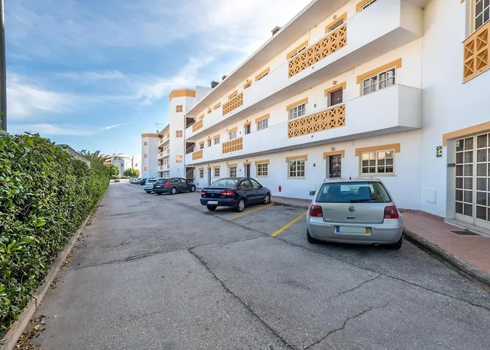 Apartment Algarsun - Idealy Situated With Modern Comfort
