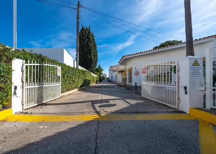 Apartment Algarsun - Idealy Situated With Modern Comfort *