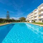 Algarsun - Idealy Situated With Modern Comfort アルブフェイラ